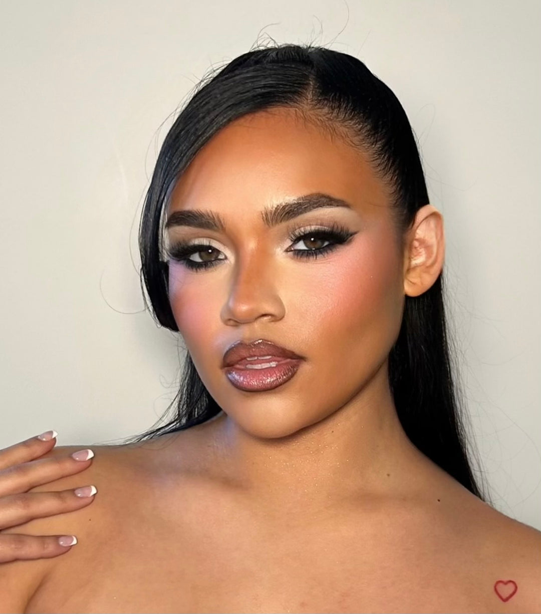 ONLINE MAKEUP MASTERCLASS (Please See Description Below)